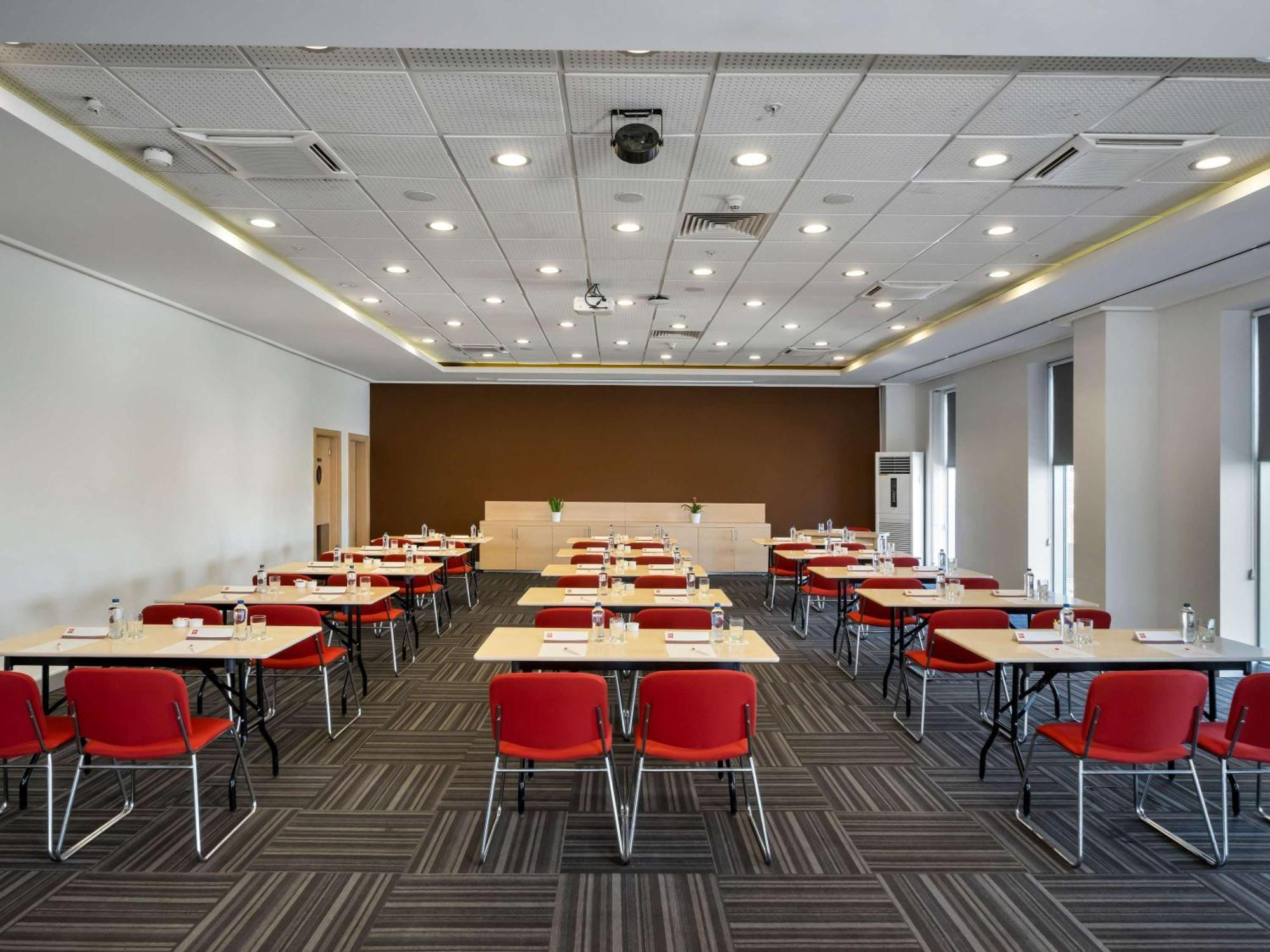 Ibis Adana Hotel Exterior photo