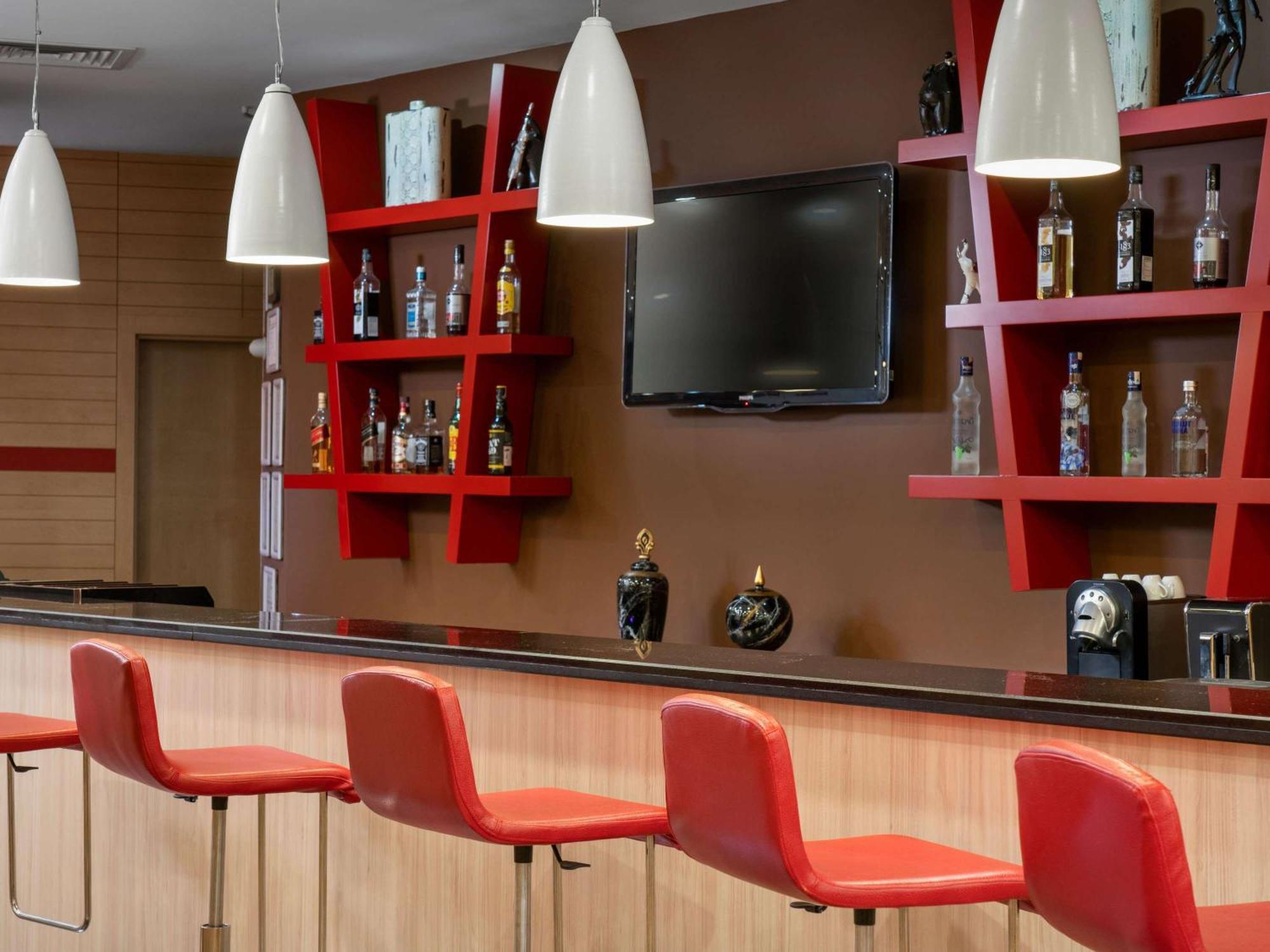 Ibis Adana Hotel Exterior photo